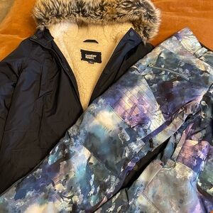 Girls Lands End Ski Coat and Obermeyer Pants. Gorgeous and like new condition